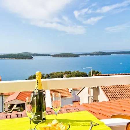 Apartments Tatjana Dominis Hvar Town Exterior photo