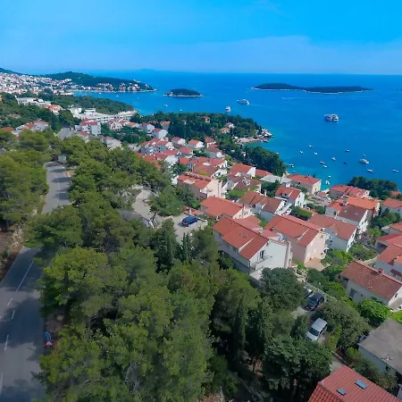 Apartments Tatjana Dominis Hvar Town Exterior photo