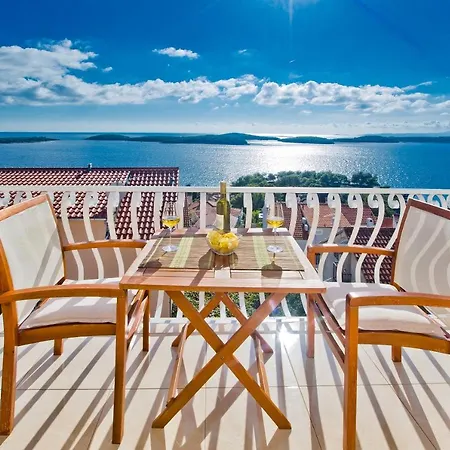 Apartments Tatjana Dominis Hvar Town Exterior photo
