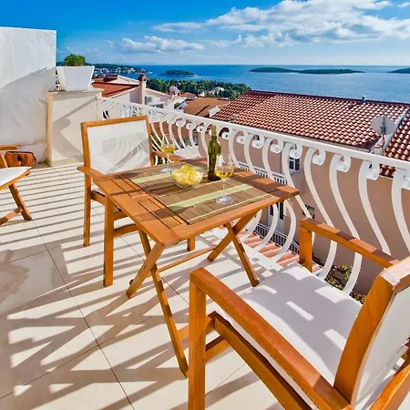Apartments Tatjana Dominis Hvar Town Exterior photo