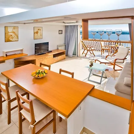 Apartments Tatjana Dominis Hvar Town Exterior photo